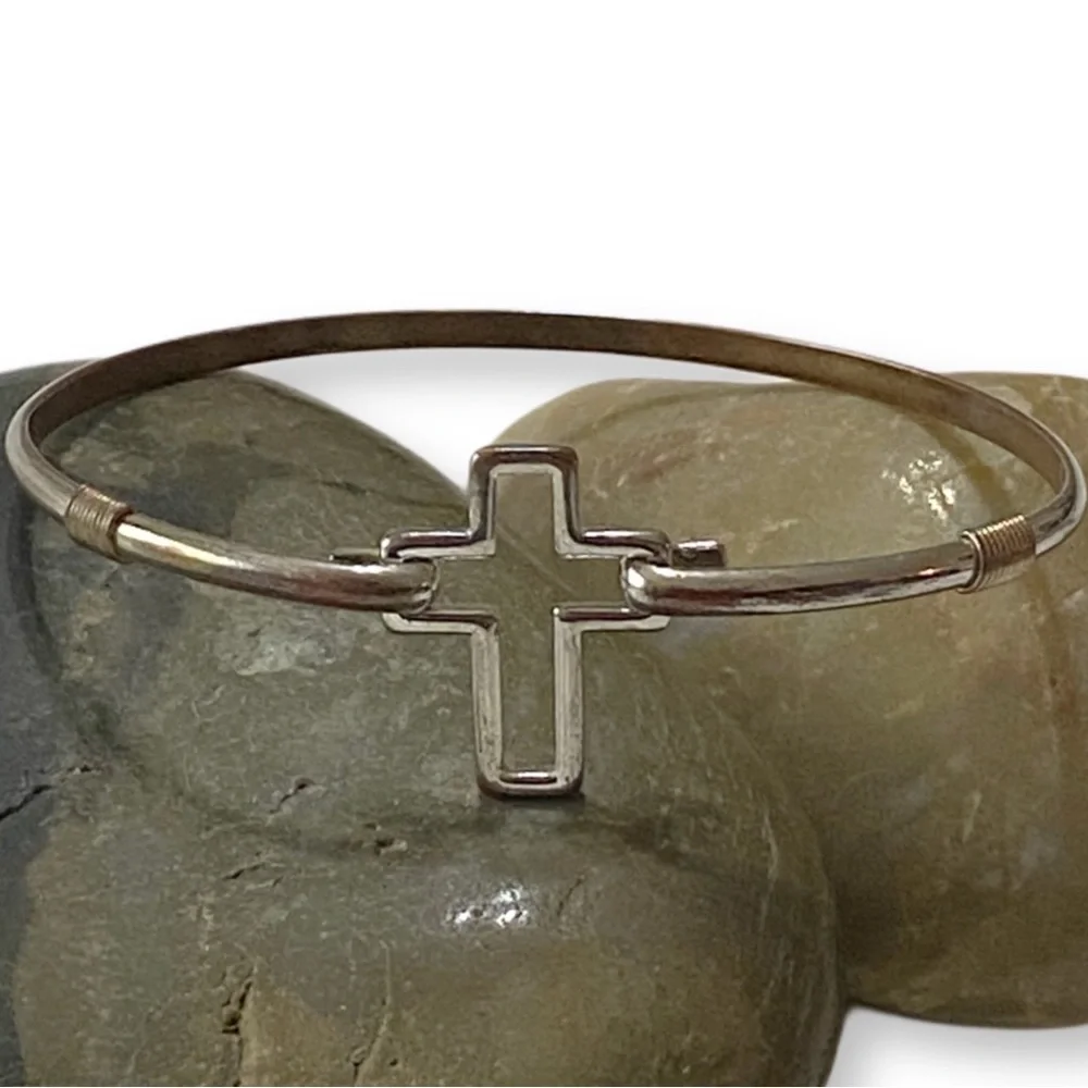 Vintage Bohemian Cross Distressed Silver Metal Latch Adjustable Bangle Bracelet